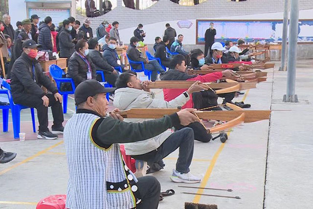在怒江，射弩的群众基础非常好，群众自发开展比赛，形成良好竞技氛围。